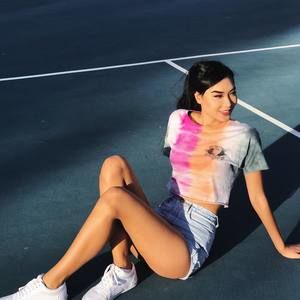 Meet your Posher, Carla